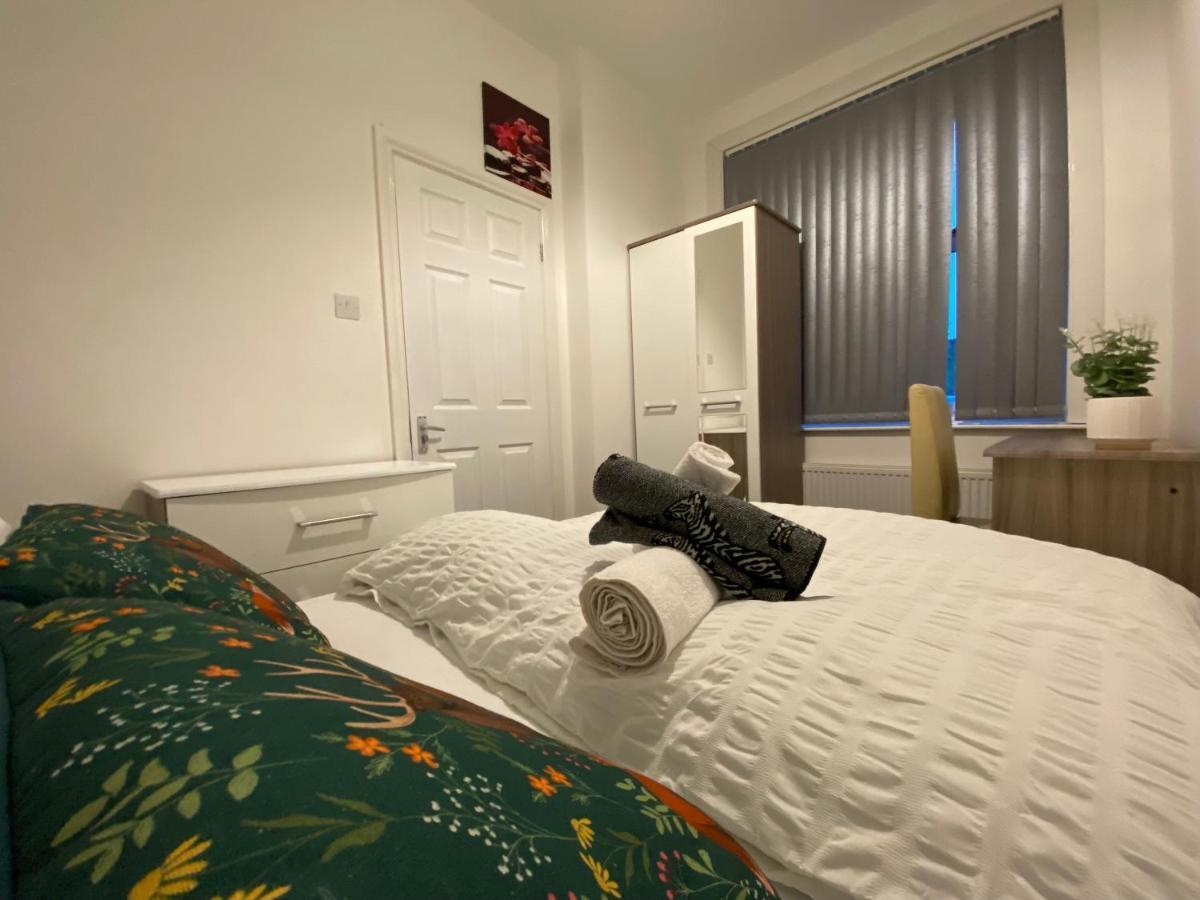 קובנטרי Nice Living Serviced Accommodations 3 מראה חיצוני תמונה
