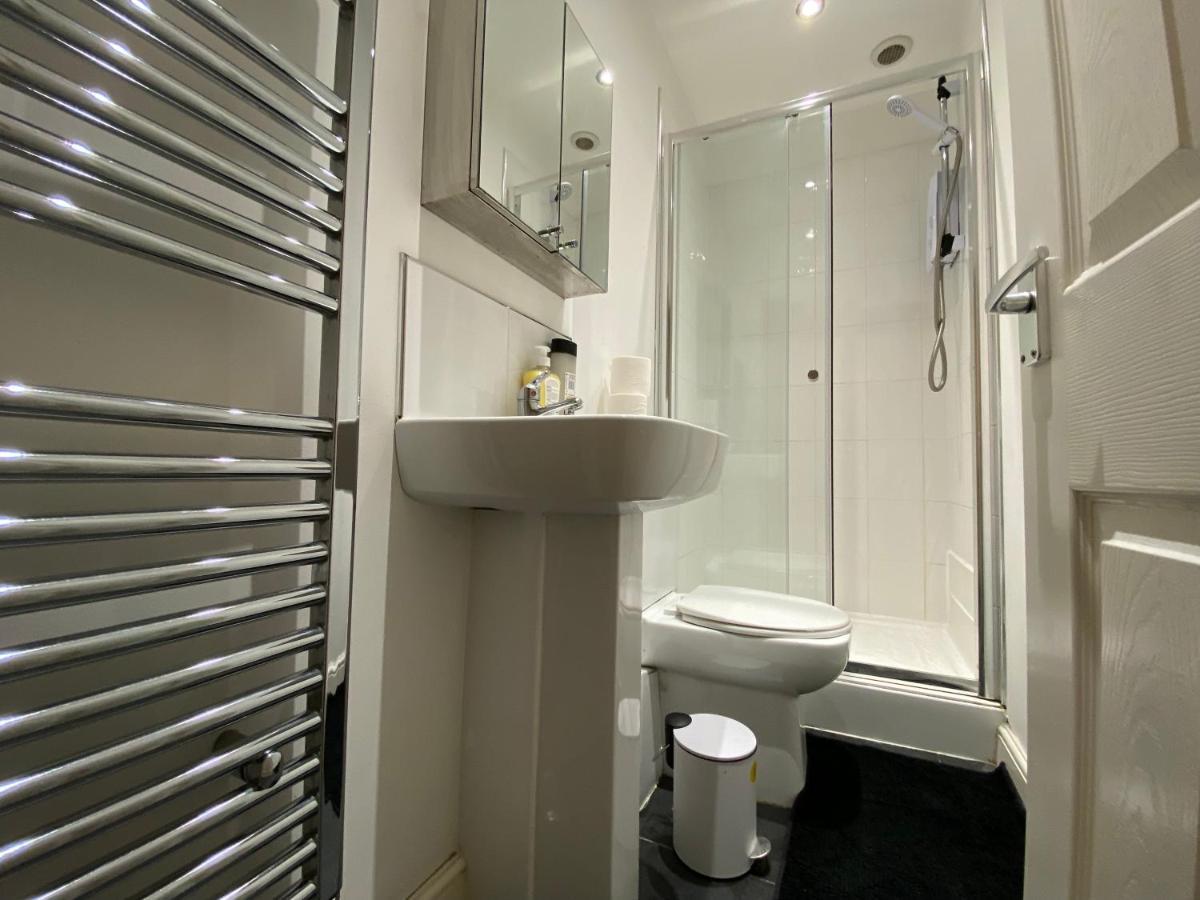 קובנטרי Nice Living Serviced Accommodations 3 מראה חיצוני תמונה