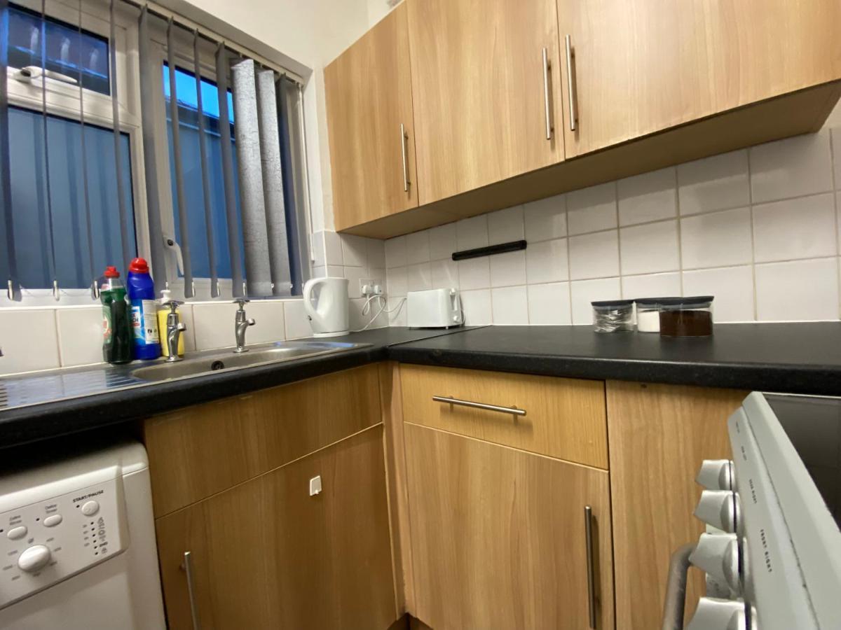 קובנטרי Nice Living Serviced Accommodations 3 מראה חיצוני תמונה